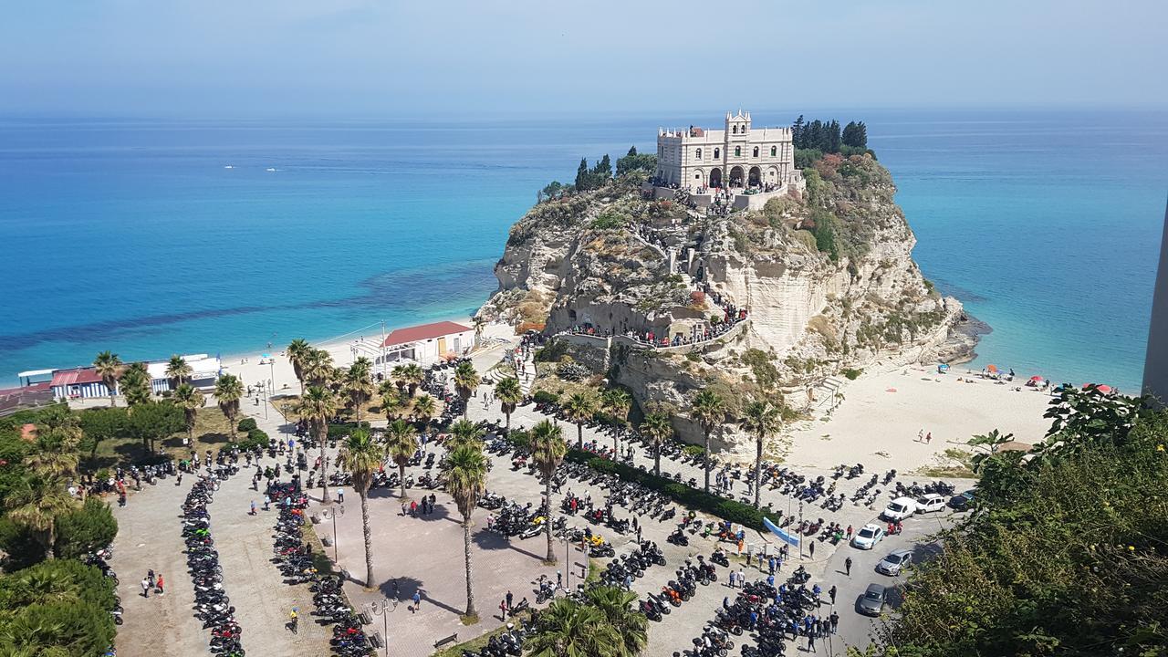 Chez Moi Tropea Centro Bed & Breakfast Exterior photo