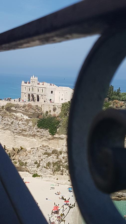 Chez Moi Tropea Centro Bed & Breakfast Exterior photo